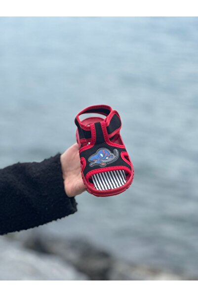 Bold Boutique Сандали с фигурка на Спайдърмен в червен цвят, подходящи за еже...