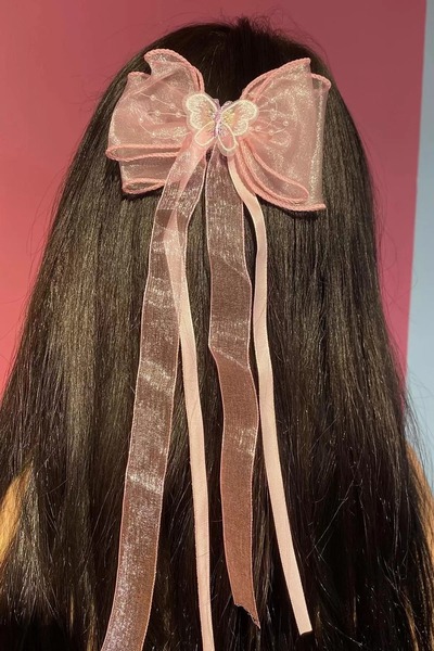 Stone Family مشبك كوليت بتفاصيل فراشة وشريط وردي اللون