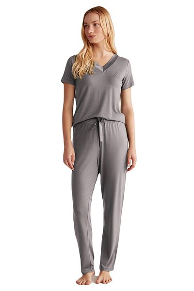 Nautica Women's Soft Textured Gray Pajama Set