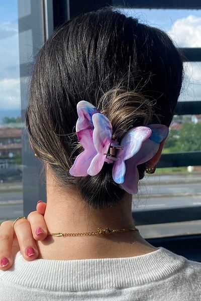 TAKIŞTIR مشبك مزلاج على شكل فراشة باللون الأرجواني