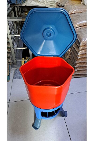 devavit 40 KG kapasiteli Güvercin Ve Tavuk Otomatik Yemliği