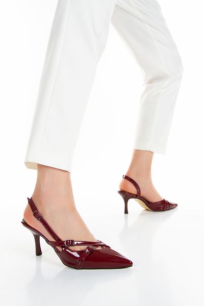 MİKANA MODA Alisia double-strapped patent leather women's high-heeled shoe with buckle detail.