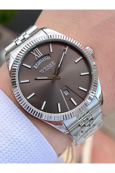Wesse 5 Atm Men's Wristwatch - Steel Cord, Calendar Dial, No Darkening Color Throwing EWWG207308