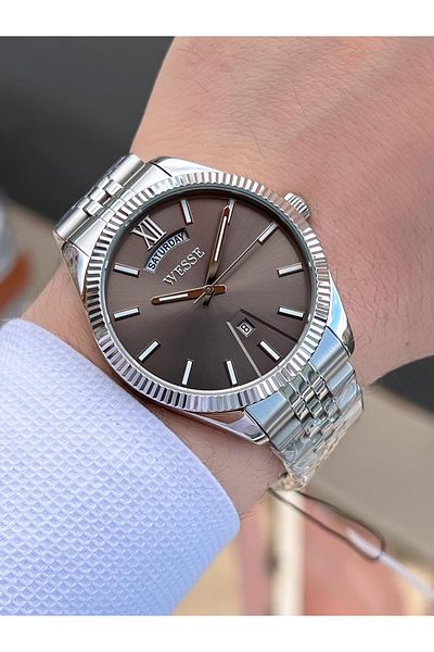 Wesse 5 Atm Men's Wristwatch - Steel Cord, Calendar Dial, No Darkening Color Throwing EWWG207308