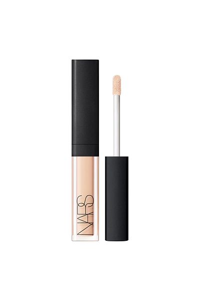 Nars Radiant Creamy Concealer Mini - 16 Hours Durable and Illuminating Effective Travel Size Concealer 1.4 ml