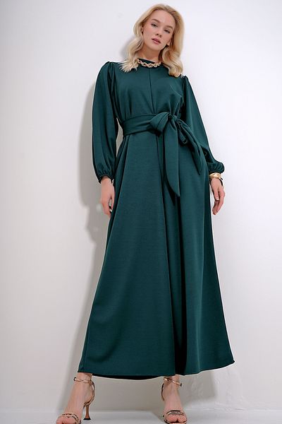 Trend Alaçatı Stili Smaragdgrüner Jumpsuit für Damen mit Stehkragen, Reißverschluss hinten und Prinzessinnen-Ärmeln und Gürtel in der Taille ALC-X12041