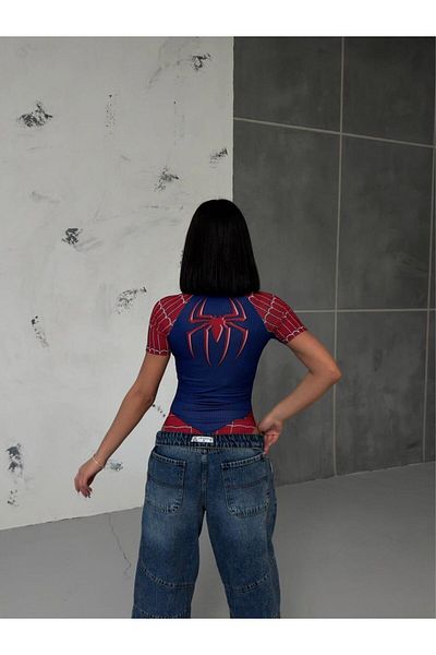 Touz Moda Digital Printed Short Sleeve Spider Snap Crop Blouse
