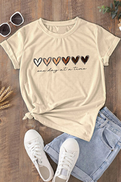 Evomind In Cart 5 or More Purchases Get 1 T-Shirt as a Gift - Heart Printed O...