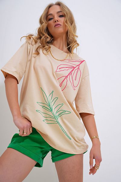 Trend Alaçatı Stili Tricou de damă bej cu decolteu triplu cu imprimeu Flock ALC-X12078