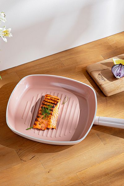 Emsan 28 cm Square Pan - Swiss Crystal, Pink