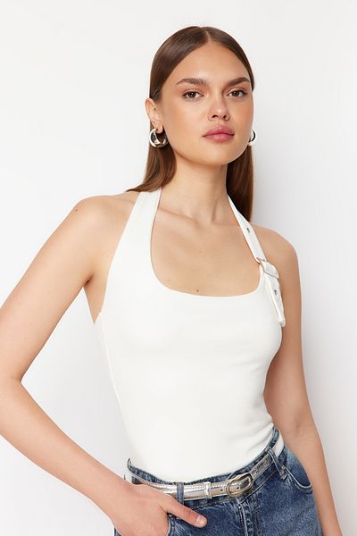 Trendyol Collection Λευκή ζώνη Halter Λεπτομερής Εφαρμογή/Σώμα Πλεκτή Μπλούζα TWOSS24BZ00580