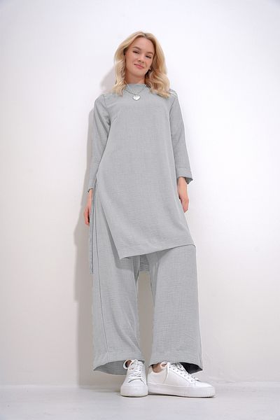 Trend Alaçatı Stili Women's Gray Crew Neck Side Slits and Cuffs Tunic and Palazzo Trousers Double Set ALC-X12066