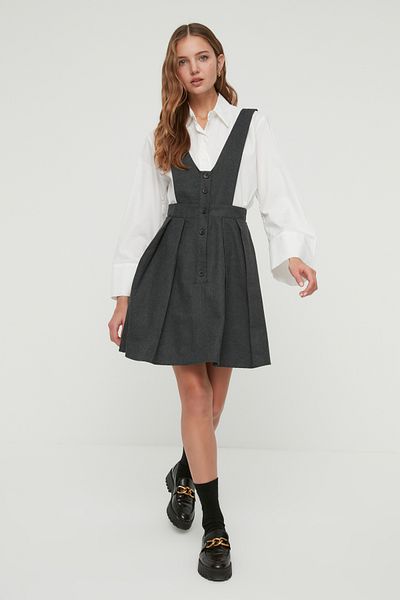 Trendyol Collection Antracitové mini tkané šaty na řemínky TWOAW21EL1163
