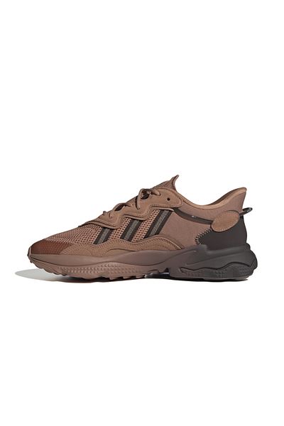 adidas Unisex obuv pro volný čas Ozweego IE0535 hnědá