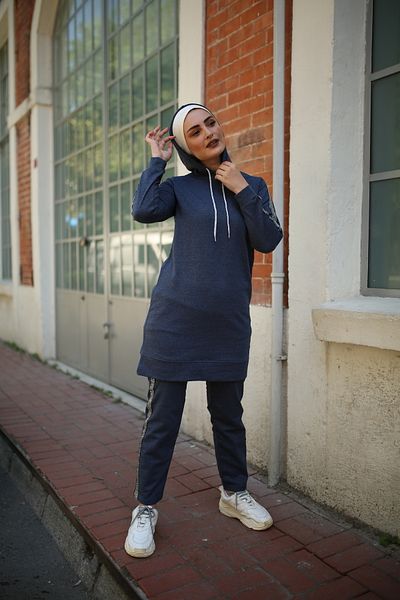BAV Butik Ayvitrin Hijab Tracksuit Set with Striped Sleeves