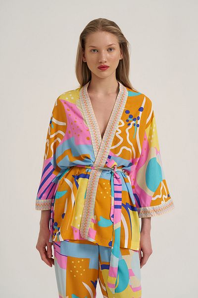 Quzu Binding Detailed Colorful Patterned Kimono Orange