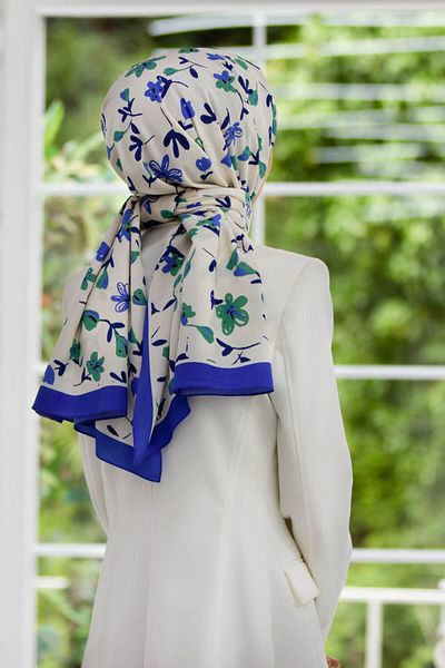 Silk Scarves Luxury Accessories Prices and Styles Trendyol Page 18