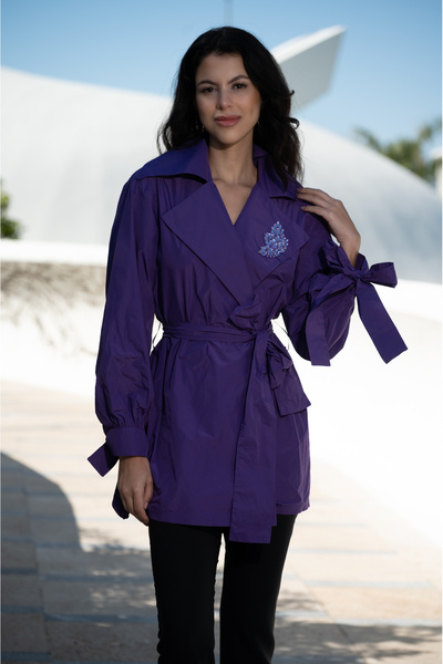 Esra Semiz İşlemeli Trençkot