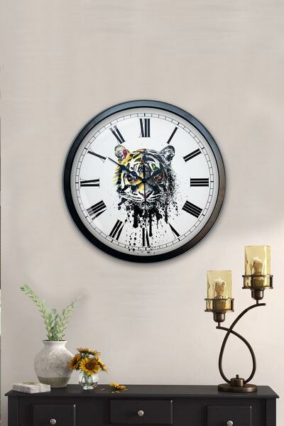 Kasva Concept ساعة حائط بخريطة معدنية سوداء مقاس 40 سم