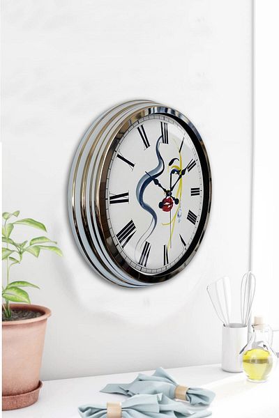 Kasva Concept 40 cm Chrome Metal Women Beauty Wall Clock