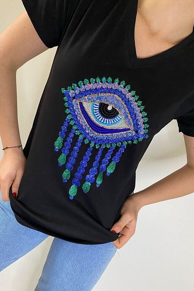 FEMELLE Tricou de damă, negru, cu decolteu în V, cu paiete cu ochi brodat, 100% bumbac.