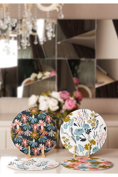 Realhomes 4-Piece Colorful Floored Flower Patterned Supply & Placemat