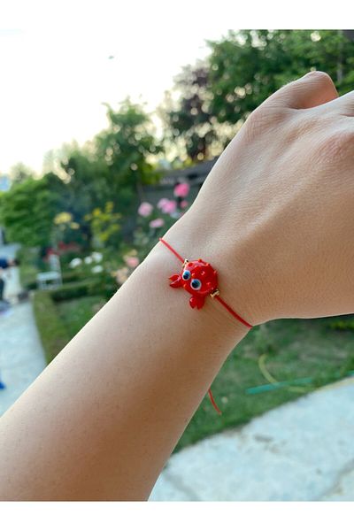 Neta Women's Crab Figure Adjustable Rope Bracelet