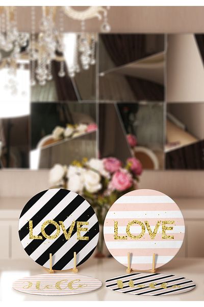 Realhomes 4-Piece Hello & Love Designed Placemat & Supla