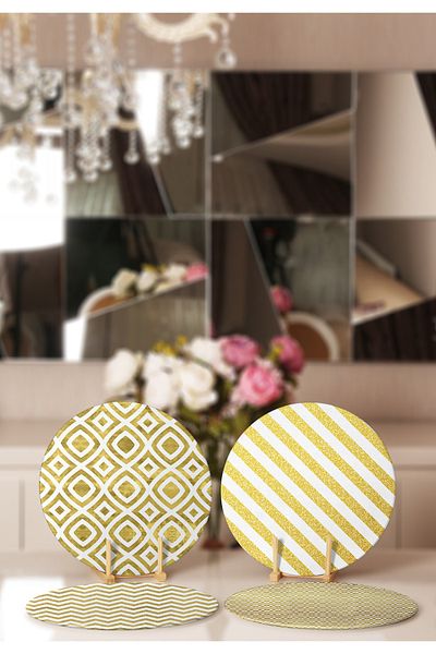 Realhomes 4-Piece Gold Leaf Geometric Designed Placemat & Supla