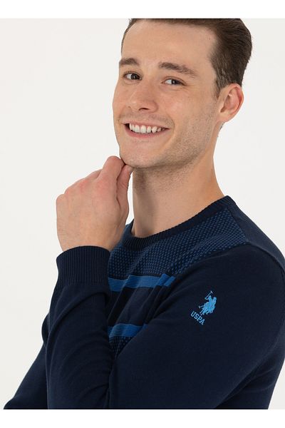 U.S. Polo Assn. Мъжки пуловер с кръгло деколте в тъмносин цвят на U.S. Polo Assn. - GOW