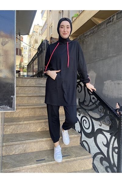 BAV Butik Ayvitrin Hijab Tracksuit Set - Oversize Model