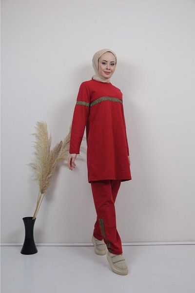 BAV Butik Ayvitrin Women's Red Hoodless Hijab Tracksuit Set