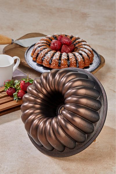 Cooker Luxury Granite Cast Cake Mold