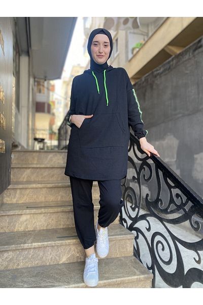 BAV Butik Ayvitrin Hijab Tracksuit Set - Oversize Model