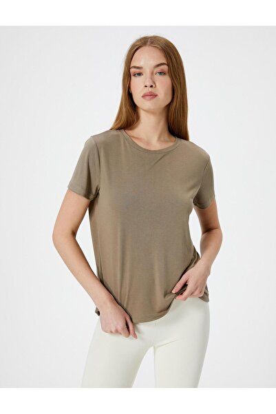 Koton Základní sportovní modalové tričko s krátkým rukávem a výstřihem Pohodlný střih