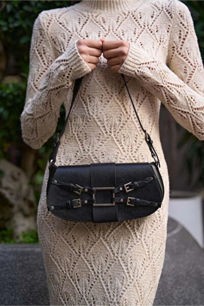 ZEKTON Τσάντα χειρός και ώμου με λεπτομέρεια αξεσουάρ σε μαύρη ζώνη