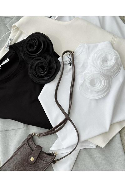 Pulli Collection Rose Brooched New Season T-Shirt Double