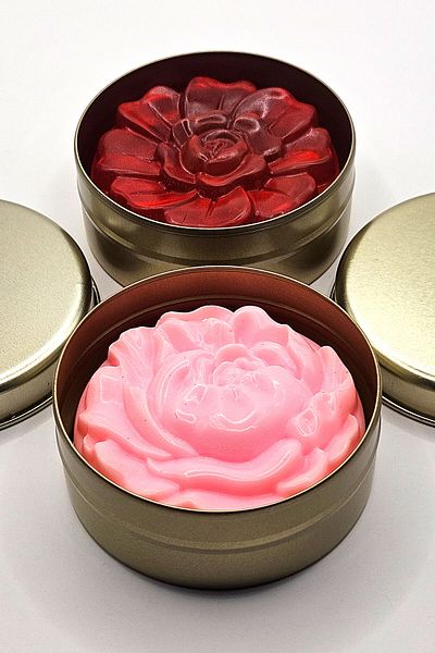 FANTASTİK SANAT ATÖLYESİ Holiday and Travel Soap Set - Strawberry and Mora Mora Scented, Glycerin in Decorative Gold Box