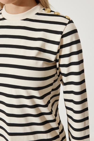 Happiness İstanbul Γυναικεία μαύρη κρεμ χρυσή μπλούζα με λεπτομερή ριγέ πλεκτή μπλούζα CR00437