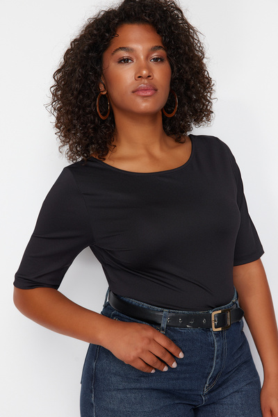 Trendyol Curve Black More Sustainable Body-Sitting Knitted Blouse TBBSS24AF00088