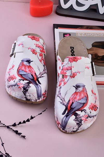 DOGİYE 8077 Πολύχρωμες παντόφλες Comfort Sabo με στάμπα πουλιών