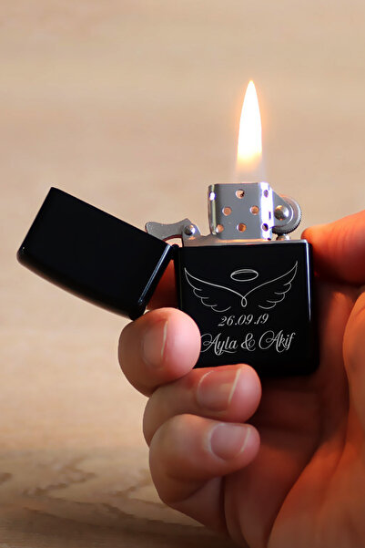 İŞTE BU Kişiye Özel İsimli Benzinli Zippo Çakmak Melek Kanat Temalı