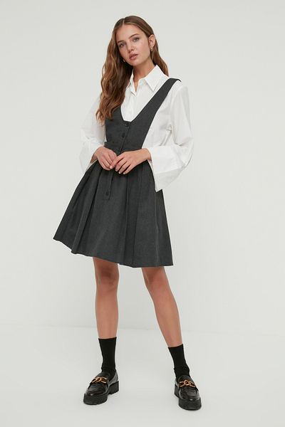 Trendyol Collection Antracitové mini tkané šaty na řemínky TWOAW21EL1163