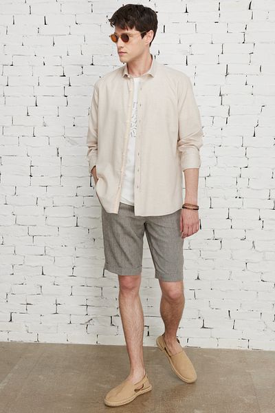AC&Co / Altınyıldız Classics Pantaloni scurți din bumbac, maro, slim fit, slim fit, cu model diagonal, cu buzunare laterale