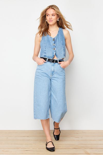 Trendyol Collection Blaue, nachhaltigere High Waist Denim Bermuda TWOSS24SR00159