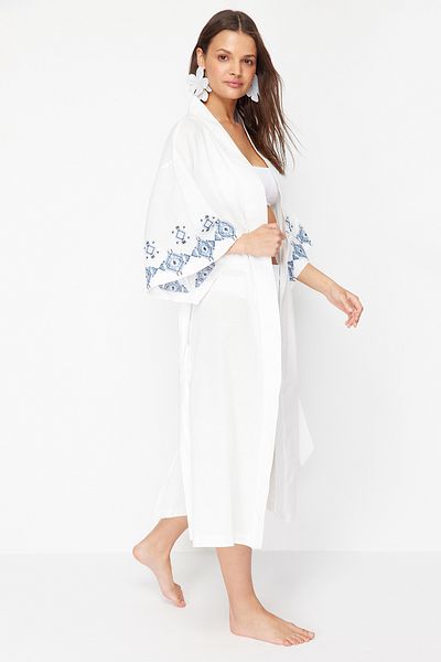 Trendyol Collection Ecru Belted Maxi Woven Vyšívané prádlo Kimono&amp;Kaftan TBESS24KM00069