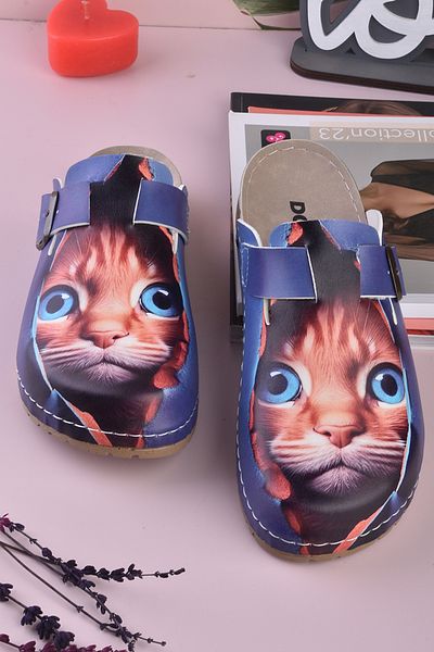 DOGİYE 8074 Παντόφλες Comfort Sabo με στάμπα Blue-Eyed Cat