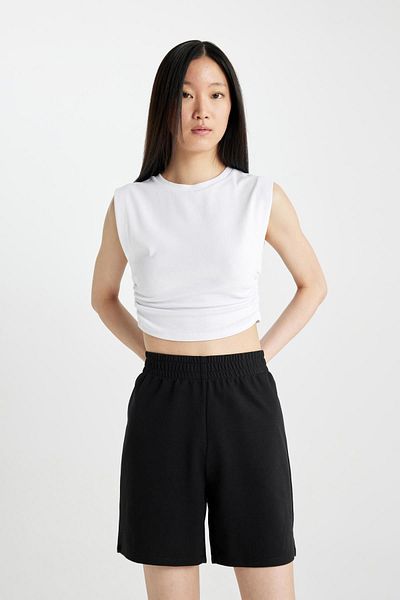 DeFacto Slim Fit Slim Fit Crew Neck Basic απλό αμάνικο λευκό μπλουζάκι A9420ax24sp
