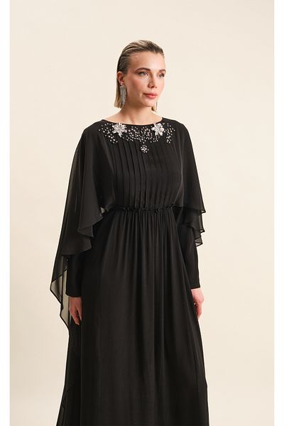 VERDA Viscous Evening Dress with Embroidered Collar and Tulle Detail