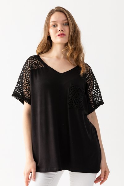 EtkiModa Bluză de damă neagră cu decolteu în V cu dantelă - mânecă liliac